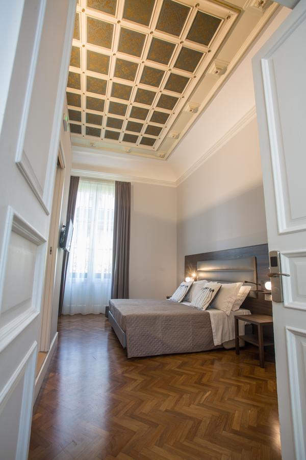 Re Vittorio De Luxe Bed & Breakfast Messina Exterior photo